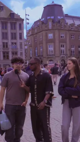 Ik was ook met deze prachtige koppel in Dami  #nederland #nederlands #straatinterview #straatinterviews #foryouuuuuuuuuuuuuuuuuuuuuuuuuu #foryoupageeeeeeeeeee #arabic #arabish #اكسبلورexplore #trend #trending #viral #ibrah_khalil #ibrahkhaliltv #ibotv #koppel 