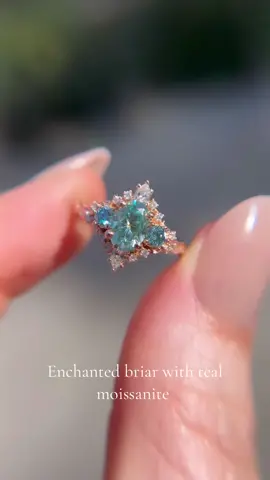 Enchanted briar with teal moissanite and aqua diamonds 🪞 #fantasyjewelry #engagementrings 