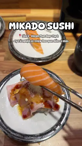 Sushi băng chuyền đồng giá 27k/ đĩa đang hot tui phải đi thẩm ngay, xác nhận tươi ngon nhé mọi người #eatcleancunglam #dcgr #LearnOnTikTok #reviewanngon #foodreview #sushi #mikadosushi #reviewfood #ancungtiktok 