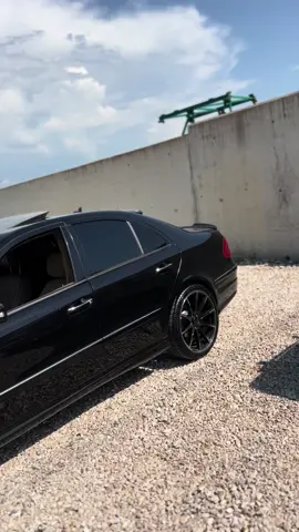 🖤 #e55 #amg #bmwkiller #e55🛩️ #panterazez🖤 #viraltqr💔 #rraketa🚀 #w211🖤😈 #v8 #emilianoalushi #emiliano55 #albania🇦🇱 #avionkishalacit #w211 #brabus #mercedesairlines🚀 #blackmamba #pantera🖤 #w211amg #pantera🖤 