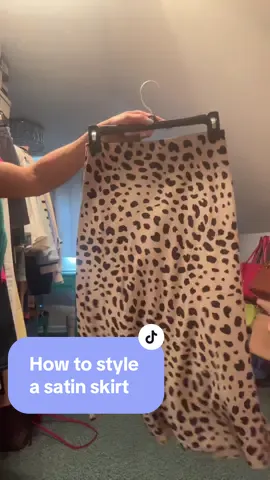 #satinskirt #styleinspo #stylewithme #amazon #closet #trending #fypage #thecaffeinatedfashionista 