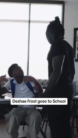 Deshae Frost and Brooklyn Frost went to class on stream! #deshaefrost #brooklynfrost #deshaefrostclips #twitchstreamer @Deshae Frost 