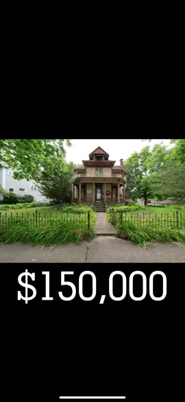 $150,000 304 E Washington St, Pontiac, IL 61764 5 bed 2 bath and 2,600 sq ft! What do you think of her? #vintagehomes #vintagehomestyle #fyp #realestatetiktok #realestate #zillowfinds #oldhomes #vintage #oldhomesoftiktok 