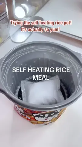 This one’s the beef curry flavor! We didn’t expect it to actually taste good! Will definitely try yung ibang flavors pa netong self heating rice pot! #selfheatingricemeal #selfheatingmeal #selfheatingrice #selfheatingricepot 