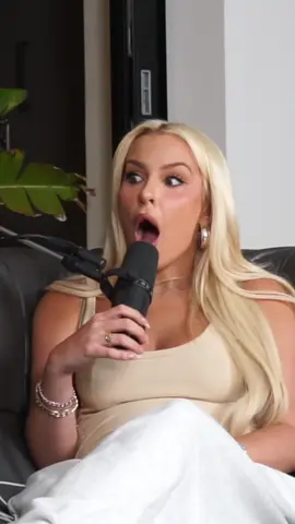 Zach Sang owes Brooke a BIG apology! #cancelledpodcast #brookeschofield #tanamongeau #clintonkane #zachsangshow 