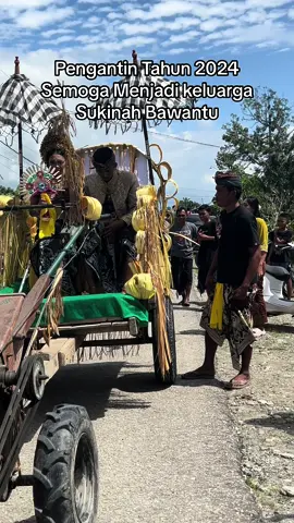 #pengantin #viralvideo #hindu #bali #traktor #kampung #bahagiaitusederhana 