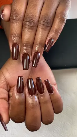 Category:Gel Nails Shape: Coffin Length: M/L Color:Darkest shade of brown 🤎 Bookings available : 0857062906