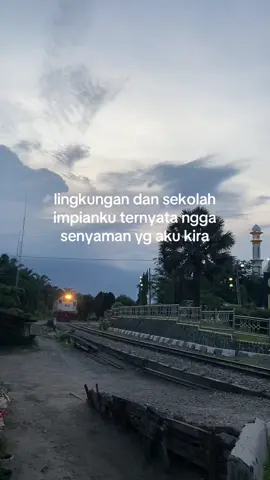 #fyppppppppppppppppppppppp #fyp #senja #keretaapi #kisaran #sekolah 