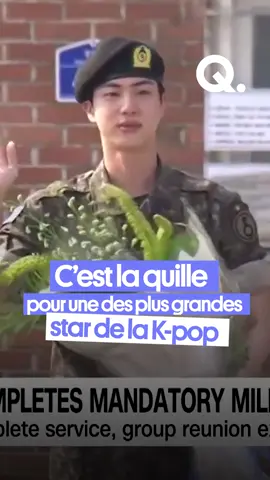 Après deux ans d’absence, Jin, l'aîné des membres de BTS a enfin terminé son service militaire, obligatoire en Corée du Sud. De quoi célébrer l’événement comme il se doit sur les réseaux sociaux et auprès des fans avec une tournée de câlins, en attendant le retour de ses 6 camarades pour reprendre leur carrière musicale 🎤 #kpop #video #news #tiktoknews #france #tiktokfrance #bts #music #tiktokmusic #btsarmy #btsedit #video #petitq #quotidien