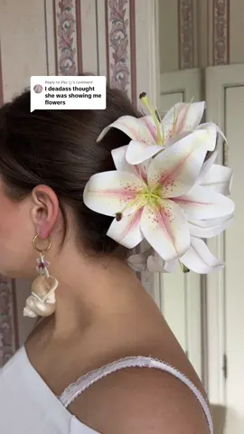 Replying to @𝑷𝒉𝒆 ꨄ  faux flower hair clips 🐚🌸🌷🩷💐