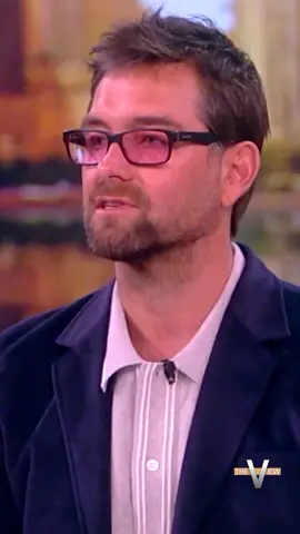 #AntonyStarr shares about his hit show #TheBoys reflecting America’s current political chaos and how his character #Homelander is based in part on #DonaldTrump. #TheView