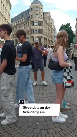 Smash OR Pass Version bachelor  + Orange rose + Schlafmaske #smashorpass #viral #köln #heute #voryou #voryoupage  #date #liebe # #tiktokviral 