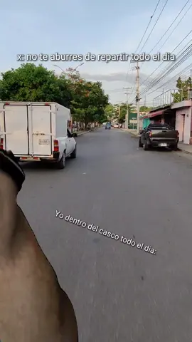 Yo mientras manejo jaja xD #Meme #MemeCut #CapCut #moto #italika #uber #didi #rappi #repartidores #deliveryfood 