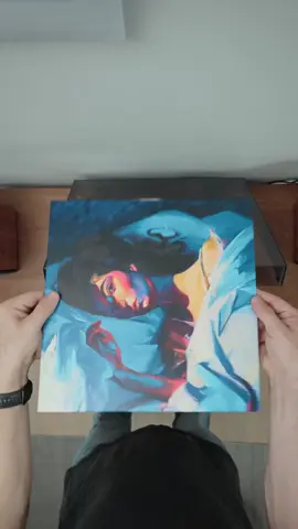 Lorde - Melodrama (2017)  One of the few albums I bought because it was on sale and loved that one song (Liability) And oh, how I turned into a Lorde fan right away. I mean “Green Light” “The Louvre” “Liability” “Hard Feelings/Loveless” “Writer In The Dark” “Supercut” “Perfect Places” are all just banger upon banger upon banger.  Song: Green Light Turntable: Sony PS-LX310BT  #lordemelodrama #lordemusic #melodrama #music #vinyl #vinylcollection 