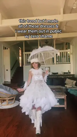 embarrassment isnt real to me anymore im too chic🦢 #artistsoftiktok #fashiondesigner #costumedesign #OOTD #fitcheck #fyp #handmade #fashioninspo #roblox #swanqueen #recentoutfits #dressdesign 