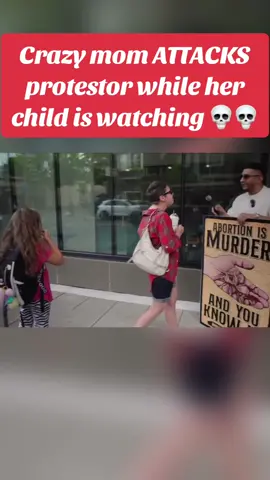With her kid too man 😞#CapCut #crazy #publicfreakout #fyppppppppppppppppppppppp #karen 