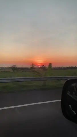 Sunrise dari mobil? Apa boleh buat….Tol bawen #sunriseview #sunrisemusic #fypシ 
