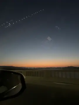 Si, esto lo grave en el carro de un compañero de la uni ✨ #anochecer #tijuana 