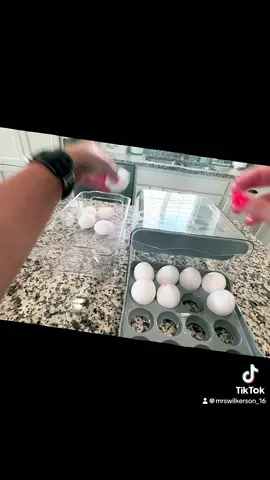 You. Need. THIS!!🤩 #organizewithme #organization #cleanfridge #eggorganizer #eggs #momtok #MomsofTikTok #momsoftiktokclub #momsover40 #dealsfordays #tiktokshopdealsforyoudays #fypage #fyppppppppppppppppppppppp #linkbelow👇👇👇 
