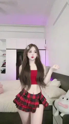 Đỏ chứng tỏ so HOT 🤭