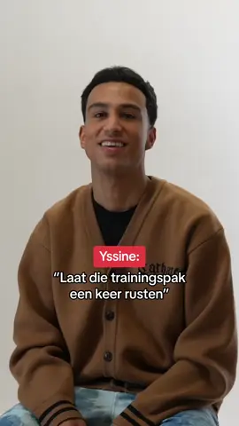 ''Probeer uit je comfortzone te stappen en probeer eens een keer wat anders'' Samen met @Zalando volgden we @Yssine in zijn voorbereiding naar de @FUNX Awards, waarbij hij twee keer was genomineerd in de categorieën Next Best & Best Song met 'Wild West' en daarnaast nog een live performance gaf❤️ #fyp #yssine #zalando #funxawards 