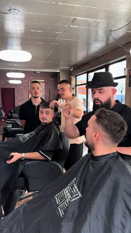 @Gipsi 🤣@Joni Lekaj 