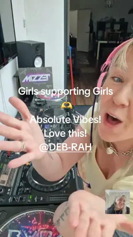 #LIVEhighlights #TikTokLIVE #LIVE #femaledjs #Love #girlssupportinggirls #foryoupage 
