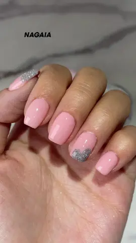 Try this simplest hand print design nails 🫱 cute and sweet heart print 🥰 #dipnailsathome #nagaiadippowder #thenagaia #nailstutorial #nailsathome #nagaiadipkit #dipnailstutorial #shimmernails #dipnails #pin #heartnails #fpy 