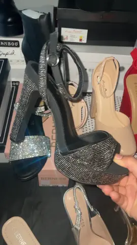 🤩🛍✨#sparkleheels #heels #highheels #stilettoheels #tiktokshop #bhvibesoficcial #paratiii #virall #outfits 