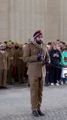 A huge honour, to be selected to read the exhortation at the 96th anniversary of the Menin Gate ceremony. No ordinary job 🫡#BritishArmy #MeninGate #Sikh #wewillrememberthem 