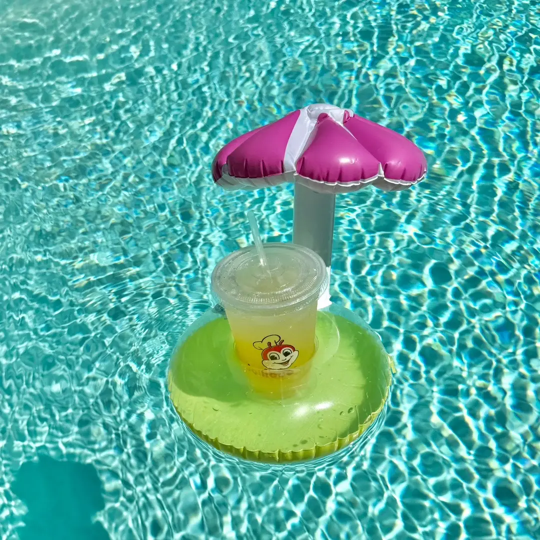 Pool party made it out of the group chat ☺️⛱️ #Jollibee #JollibeeUSA #JollibeeUS #Summer #PoolParty #SummerFun #FYP #ForYou 