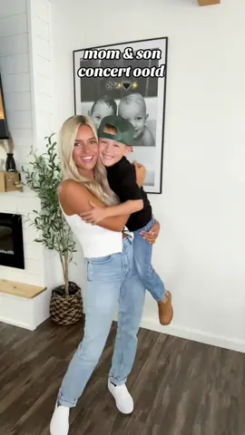 his first concert ☺️🖤 @Tuck  #concert #concertootd #OOTD #momandson #momandsongoals #fyp #concertoutfit #firstconcert #fypツ #viral #tuckerwetmore #billycurrington 