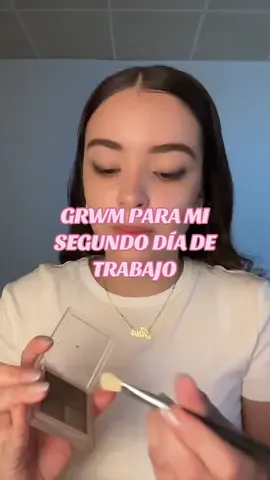 No les grane bien el final con detalles porque iba tarde sorry 🤡 #grwm #maquillaje #viral #trabajo #madrid #españa 