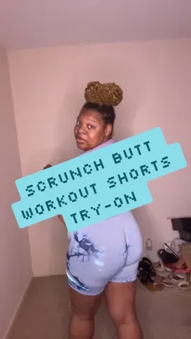 finally got my hands on some scrunch workout shorts & i think I may have found my new fav thing for the gym 🤣 pair them with an oversized shirt and i am in there ☺️  • • • #blackgirltiktok #firstimpression #tiktokshop #workout #gymwear #gymclothes #shorts #tiktokshopfind #unboxing #TikTokShopHaul #scrunchshorts #cuteandcomfy #affordablefashion 