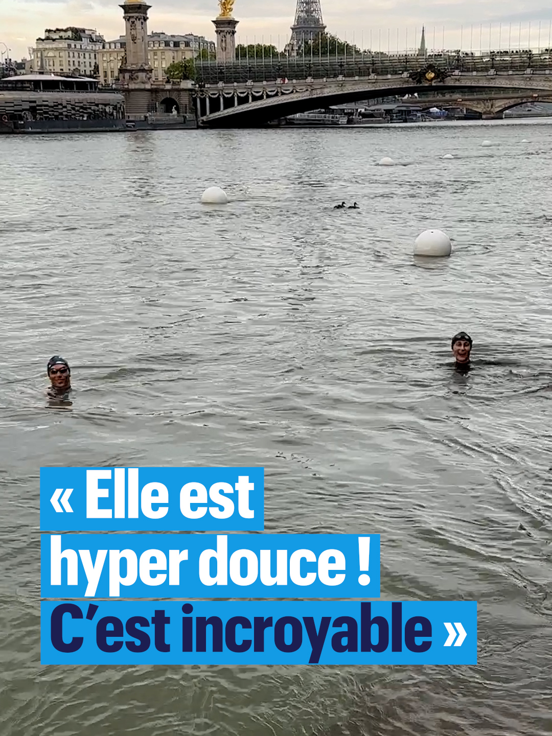 Les images de la plongée dans la Seine de la ministre des Sports et des Jeux Amélie Oudéa-Castéra #sinformersurtiktok #paris #JO #roadtoparis #olympics