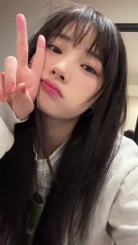😗