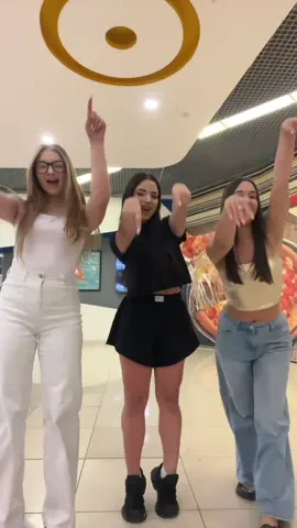 вы не представляете как мне тяжело двигаться, я сгорела, фотки есть в 🛒-moni<33
