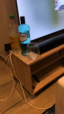 The weather system in the Western Cape is unforgiving this weekend, but, life doesnt have to stop. We keep warm and tipsy.🥶🍾