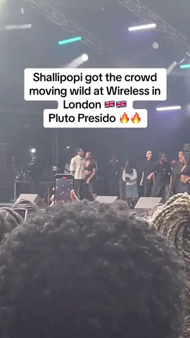 Shallipopi got the crowd moving wild at Wireless in London 🇬🇧🇬🇧 Pluto Presido 🔥🔥 #wireless #wirelessfestival#fyp #concert #wirelessfestival #london 