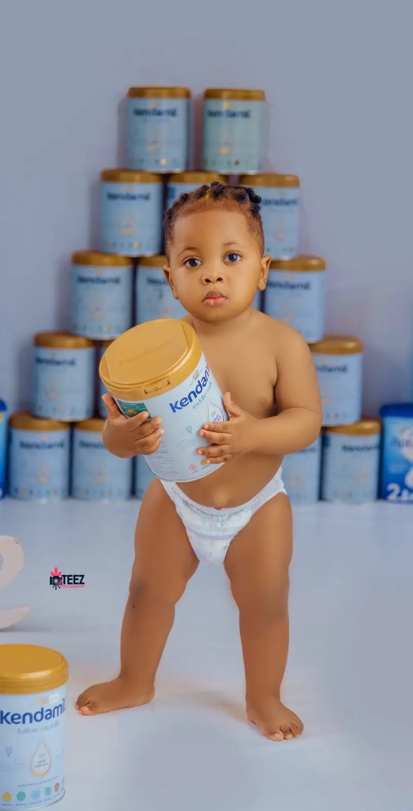 #baby #babylove #babytiktok #oneyearbabyshoot #babyshootideas #kendamil @Kendamil #aptamil @Aptamil UK @Huggies® #viralbabytiktok #ilovemummypapa #world 