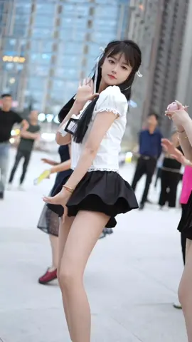 cô gái hạt tiêu nhỏ #nhacdj #Douyin #nhachaymoingay #nhacremix  #xuhuongtiktok2024 