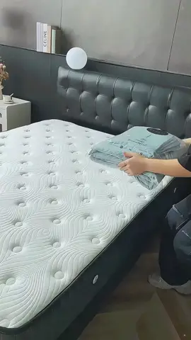 A bedsheet is easier to wash than a mattress (mattress protector) #bedsheet#bed #sheet #protect #fyp #tiktok
