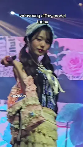 wonyoung being my model 🥹 you made my day!! 🩷 #IVE #아이브 #IVEinManila #SHOW_WHAT_I_HAVE #SHOW_WHAT_I_HAVE_IN_MNL #wonyoung 