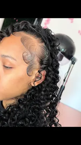 Quick Lil Edge Video for yall 😍😍😍 I need some New York & Miami ckients yall help me 😩😩😩‼️ #fyp #quickweaveatl #quickweavetutorial #atlhair #edgestutorial #newyork #maimi 