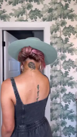 Day 7 of 10 Hair Ideas for Shorter Hair! This one is great for events and a good way to style a rancher hat! 