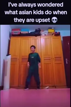 😂😂 bro! #asian #kids #upset #dance #breakdance #crying #stunt 
