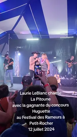 Bravo Huguette! la gagnante du Concours chanter La Pitoune avec Laurie LeBlanc #lapitoune #laurieleblanc #concours #acadie #festival 