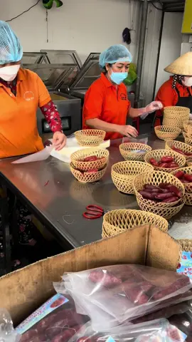 Mời cả nhà dùng thử lạp xưởng truyền thống, sản phẩm bán chạy tại lò e ạ🫰🏻🍀