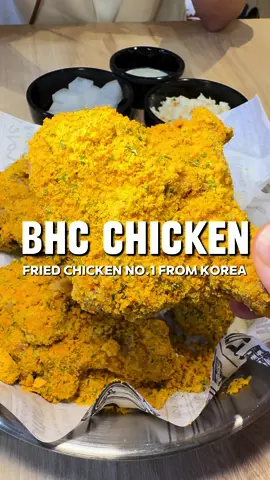 มาลองกินไก่ทอดอับดับ 1 จากเกาหลี!! BHC Chicken คือดังมากกกในโซเชียลตอนนี้ ว่ากันว่าเป็นไก่ทอดอันดับ 1 จากเกาหลี ซิกเนเจอร์คือผงปูริงเคิลที่มีความ หวาม เค็ม นัว หอมกลิ่นเครื่องเทศ ตอนนี้มาเปิดสาขาใหม่ล่าสุดที่ Siam Center ชั้น 2 มาลองกันนะะ #BHCchicken #SiamCenter #ไก่ทอดอันดับ1จากเกาหลี #ไก่ทอดเกาหลี #สยามเซ็นเตอร์#ปักหมุดร้านอร่อย #tiktok​พากิน #อร่อยบอกต่อ #กินตามtiktok #เมนูดังtiktok #FoodFestonTikTok #longervideos #รีวิวอาหาร #LocalServiceชิงมง