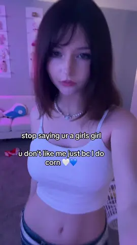 if ur a fake girls girl just say that?? 🤥 #smeeps #egirl #trend #kawaii #cringe #girlsgirl 